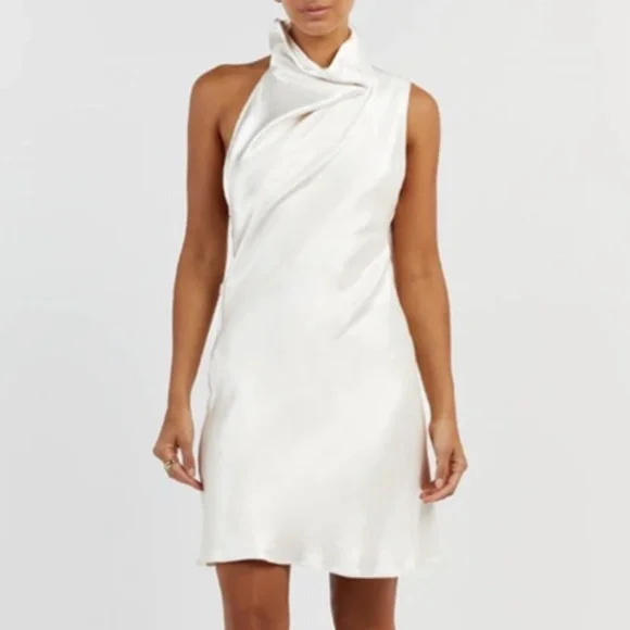 DISSH | Dresses | Dissh White Satin Backless Mini Dress Wedding Reception |  Poshmark